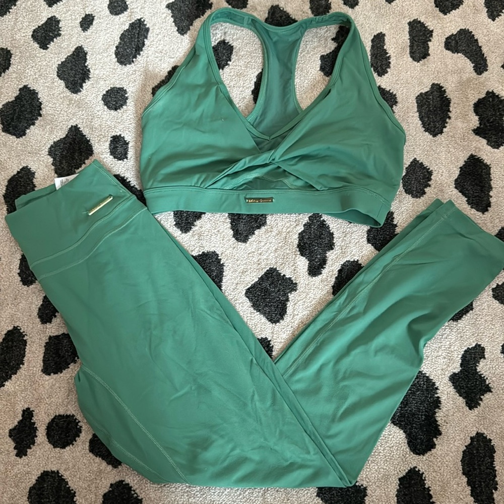 Whitney Simmons x gymshark